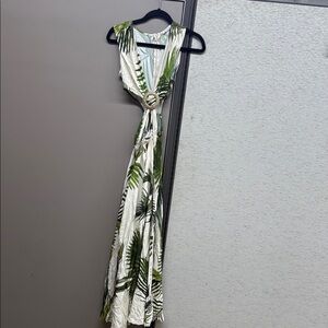 Green and White Plunge Neck Sleeveless Maxi Sundress